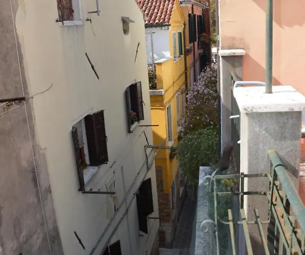 ゲストハウス Butterfly 3*